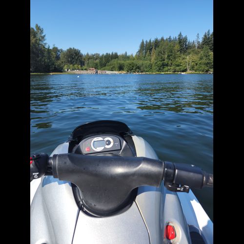 waverunner on lake