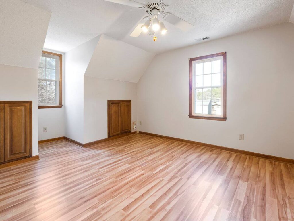 empty teen bedroom